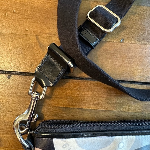 COACH Satiny Circle Crossbody Adjustable Strap - Picture 4 of 12